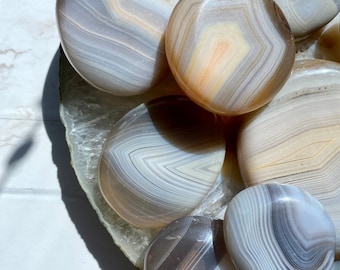 Banded Agate Palm Stone, Chalcedony Agate Polished Gallet, Agate Smooth Stone, Touch Stone