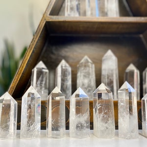 High Quality Clear Quartz Tower, Polished Quartz Point, Self-Standing Clear Quartz, Crystal Healing, Clear Quartz Generator, Natural Quartz