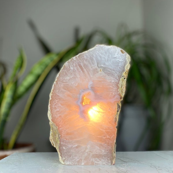 Natural Beige Crystal Agate Geode Lamp, Natural Stone Accent Nightlight, Crystal Lamp