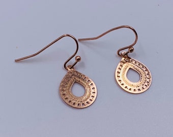 Rose gold plated earrings,  gifts for her, birthday gift for her, present for her, rose gold drop ear-ring , drop earrings