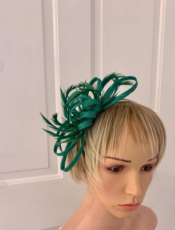 Bright & Dark Emerald Green Feather Fascinator on a Comb or  display picture 1