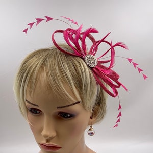 Raspberry pink feather fascinator, simple hot pink fascinator, raspberry pink small fascinator,  hot pink headpiece for weddings, pink hat