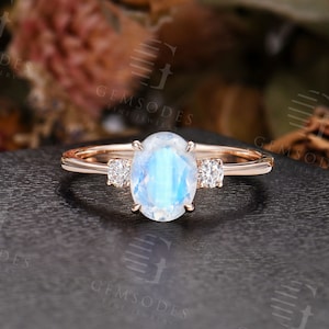 Vintage Moonstone Engagement Ring | Oval Cut Ring | Round Prong Set Moissanite/Diamond Ring | 14K/18K Solid Gold Ring | Anniversary Ring
