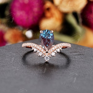 Vintage pear shaped lab alexandrite engagement ring round cut diamond moissanite ring rose gold pave ring anniversary promise bridal ring