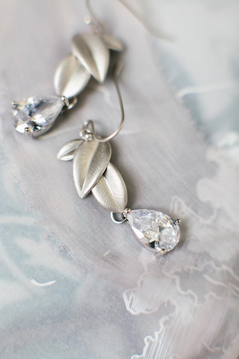 Wedding leaf Silver earrings Classic earrings Drop crystal earrings Wedding pearl drop earrings Bridal earrings Wedding zircon jewelry