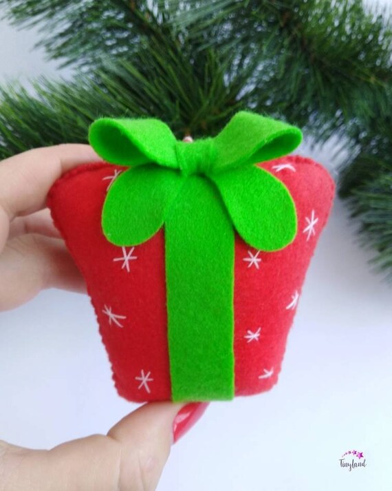 Felt Christmas Ornaments Holiday Decoration Gift Box Ornament Handmade Gift Box Ornament Christmas Tree Cute Christmas Ornaments Xmas Gifts