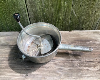 Vintage Foley Brand Food Mill No101 Hand Crank Made In USA