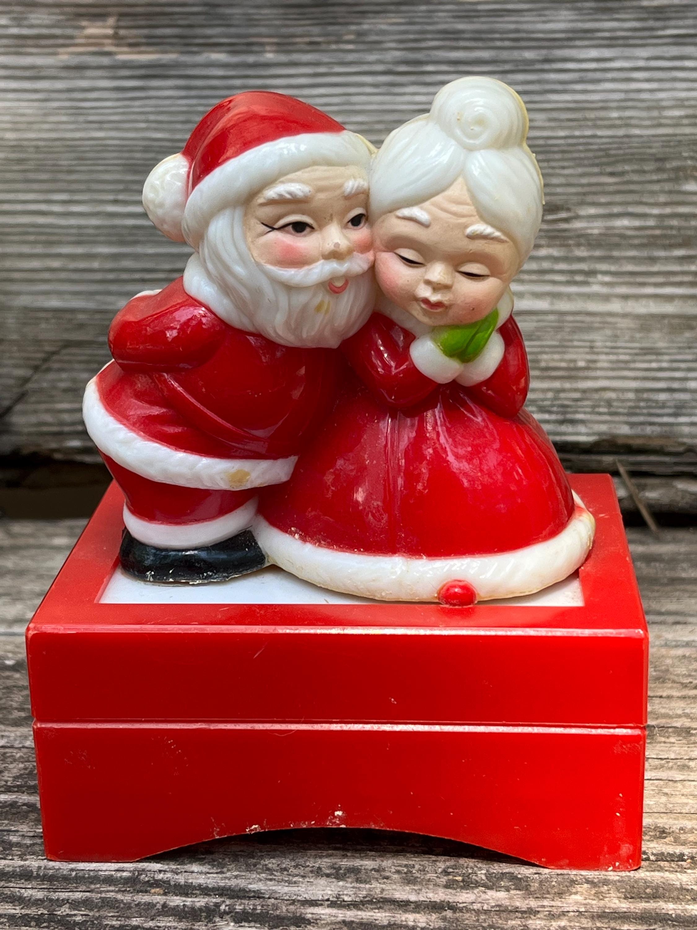 Vintage Santa Kissing Mrs. Claus Christmas Music Box Hong Kong Plays ...