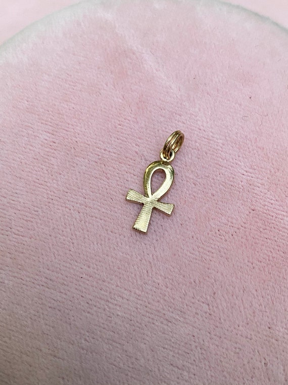 14K Ankh Charm Gold