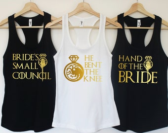 Camisas de despedida de soltera. Novia Shirt.He doblado los regalos Knee.Bridesmaid. Camiseta sin mangas dama de honor. Camisa de boda. despedida de soltera. Dama de honor T146