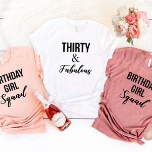 Treinta y fabulosos, treinta AF, camisa de cumpleaños número 30, camisa de cumpleaños, camiseta de fiesta de cumpleaños, regalos de cumpleaños número 30 para mujeres, camisa de cumpleaños de 30. T179