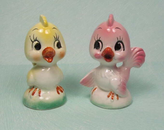 Relco Creation Vintage HTF Kitsch Big Eye Chick Salt and Pepper Shaker Set Made in Japan 1950s