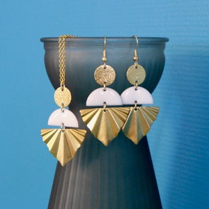 Art Deco gold glitter necklace and earrings set with white enamel, graphic gold coordinated white jewelry set, women&#39;s gift