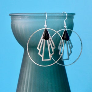 Pendientes de abanico con diseño gráfico Art Déco en plata y negro, pendientes de aro geométricos en acero inoxidable y esmalte negro, regalo para mujer