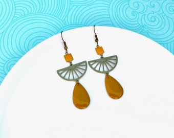 Boucles d'oreilles Art Déco éventail graphique Bronze et jaune moutarde, Boucles d'oreilles éventail géométrique goutte camel safran