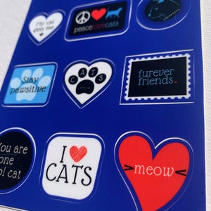 Hoja de pegatinas para amantes de los gatos: Mantente positivo, 12 pegatinas de gatitos