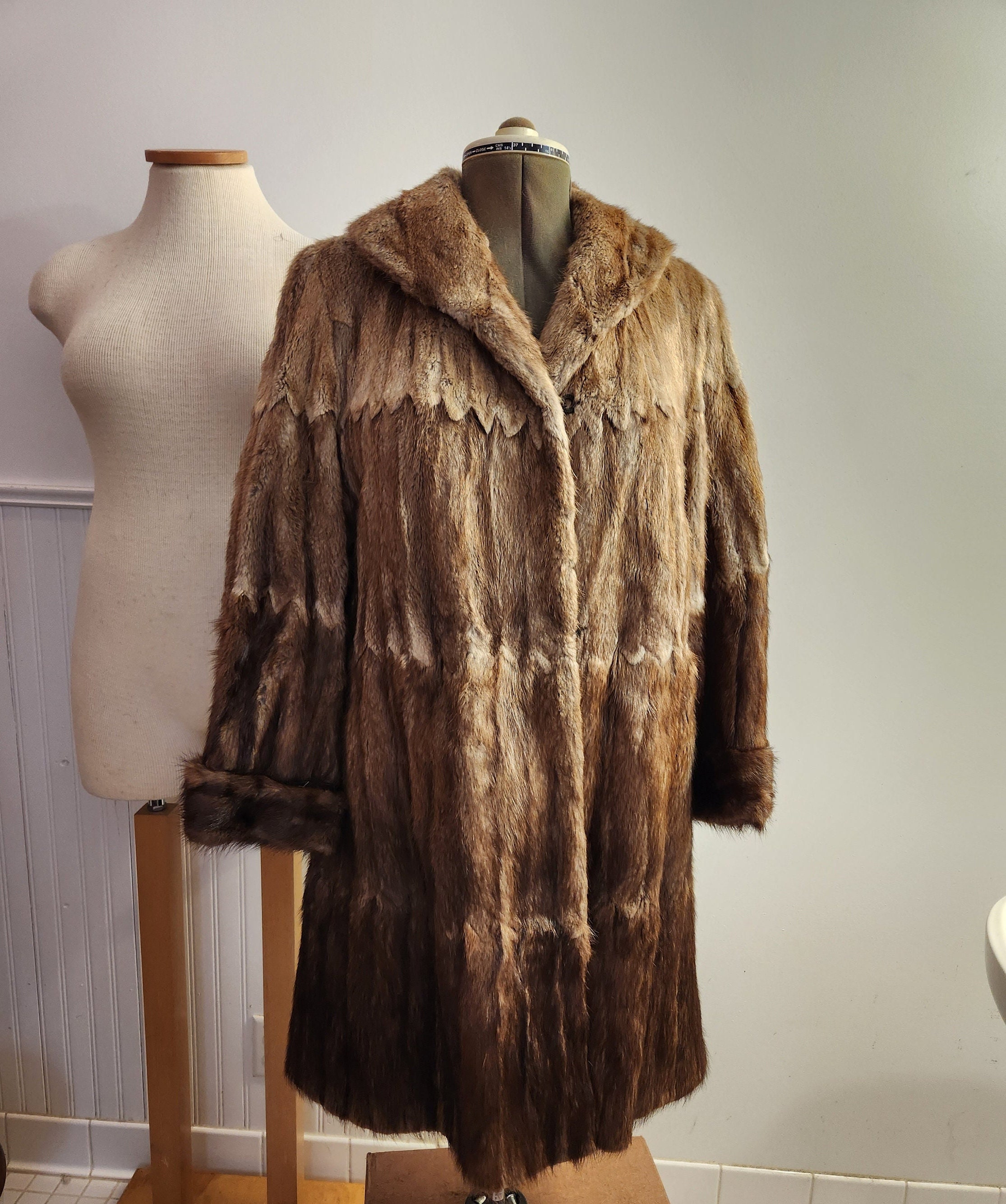 FULL LENGTH LIGHT BROWN MINK FUR COAT - Size Large