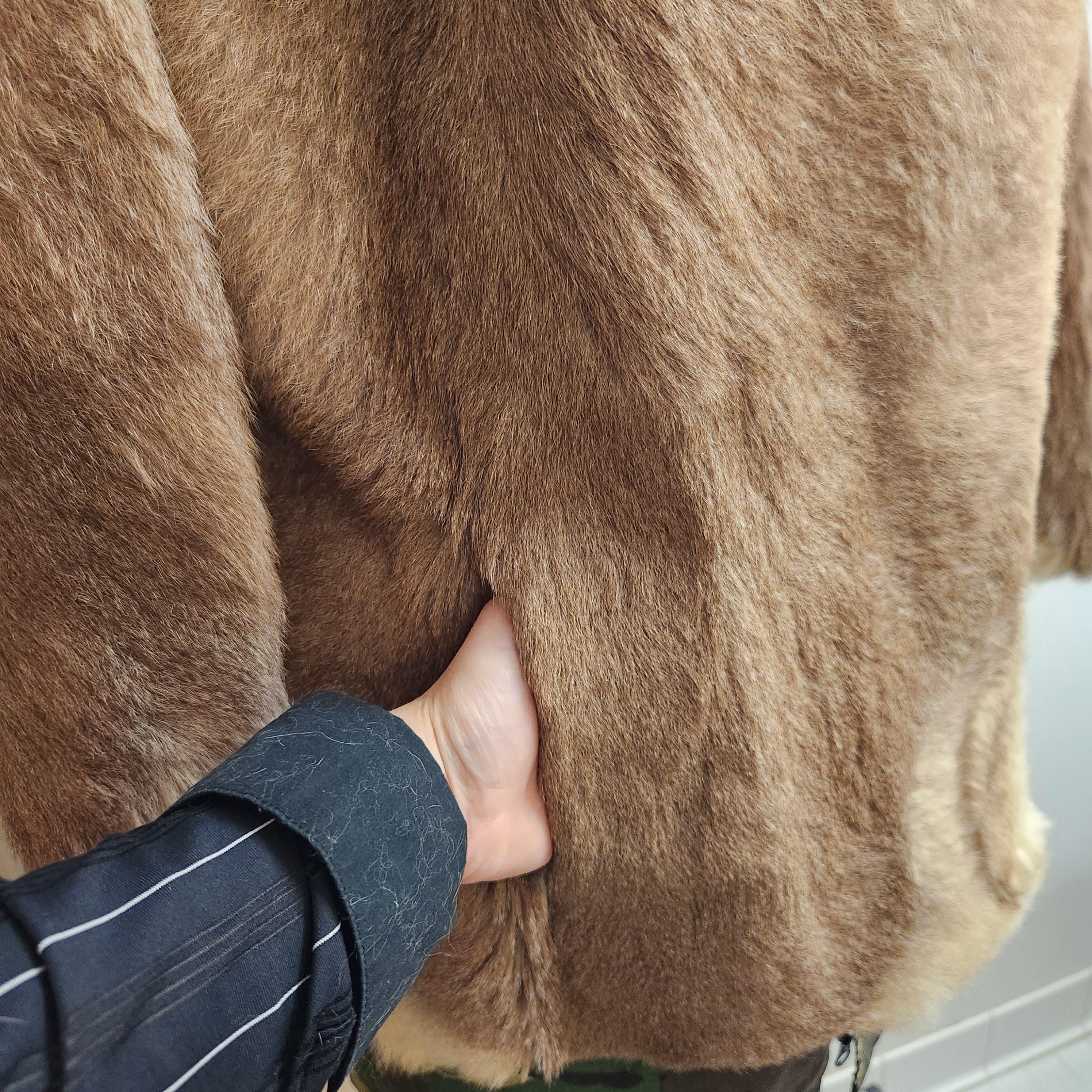 ARCTIC FURSのカンガルーとフォックスのファーコート 【公式通販】