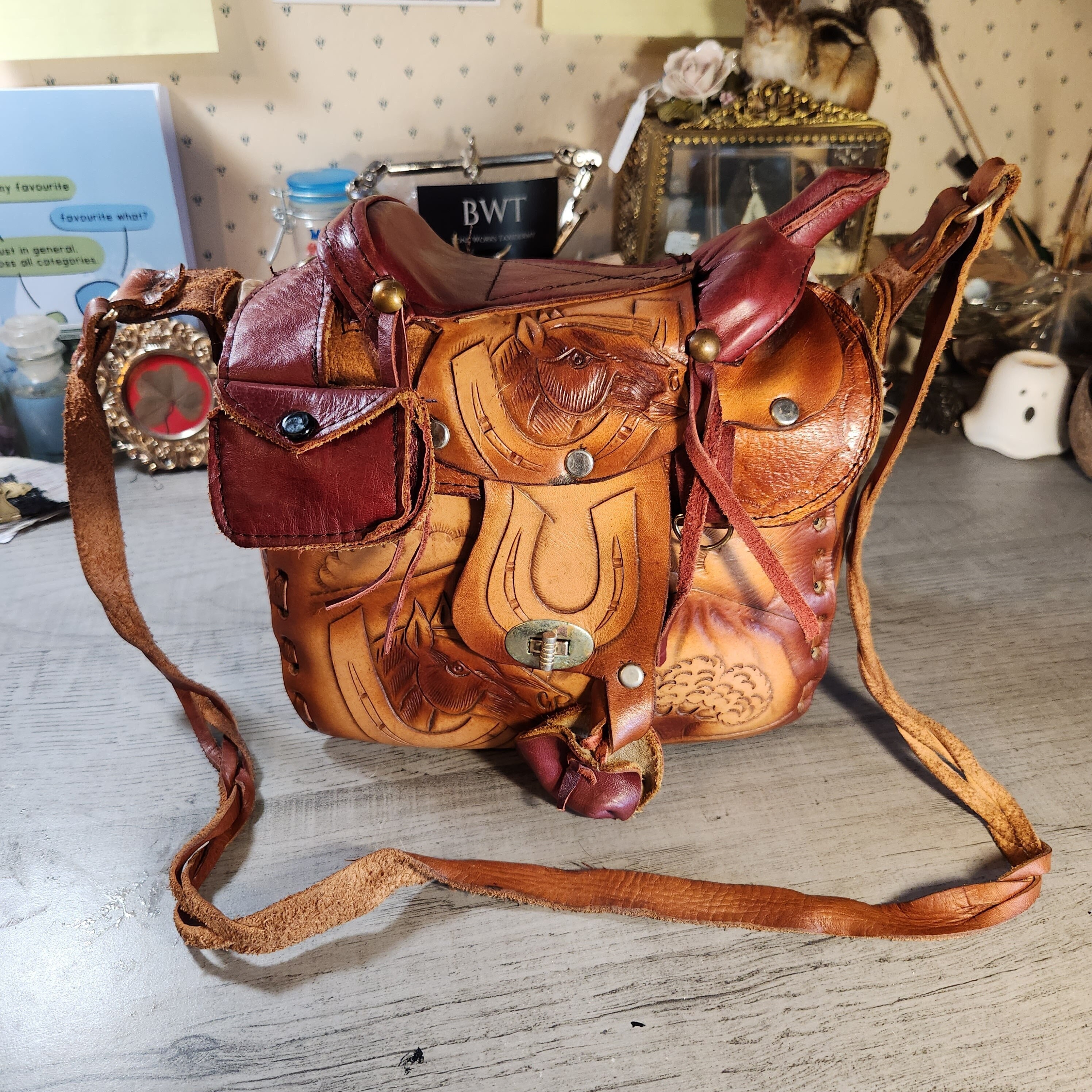 English Saddle Purse 2024 | favors.com