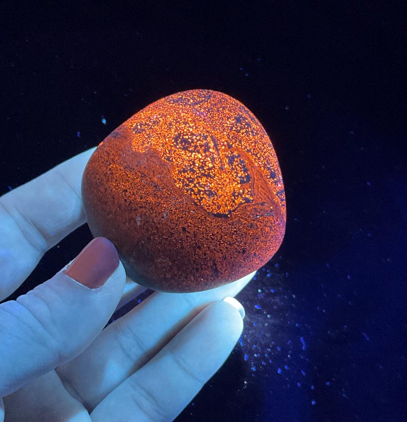 Yooperlite Rocks Pattern See Video, Fluorescent Sodalite, YOOPERSTONES, Emberlite, Lake Superior ...