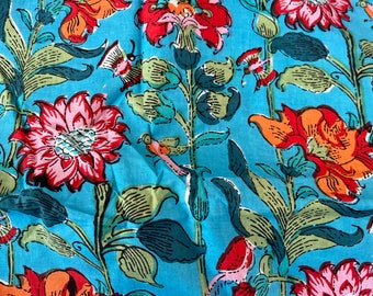 Voile de coton imprimé main block print bleu turquoise et fleurs multicolores