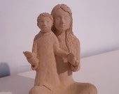 Vierge à l'enfant Jésus -  sculpture en terre cuite de 15 cm