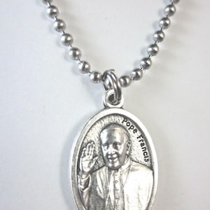 Papa Francisco / OL Medalha Desatadora de Nós Pingente 24" Corrente de Bola Caixa de Presente e Cartão de Oração