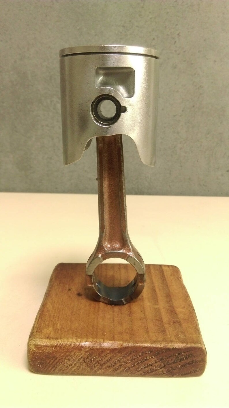 Trophée piston statue sculpture bielle socle bois segment Etsy