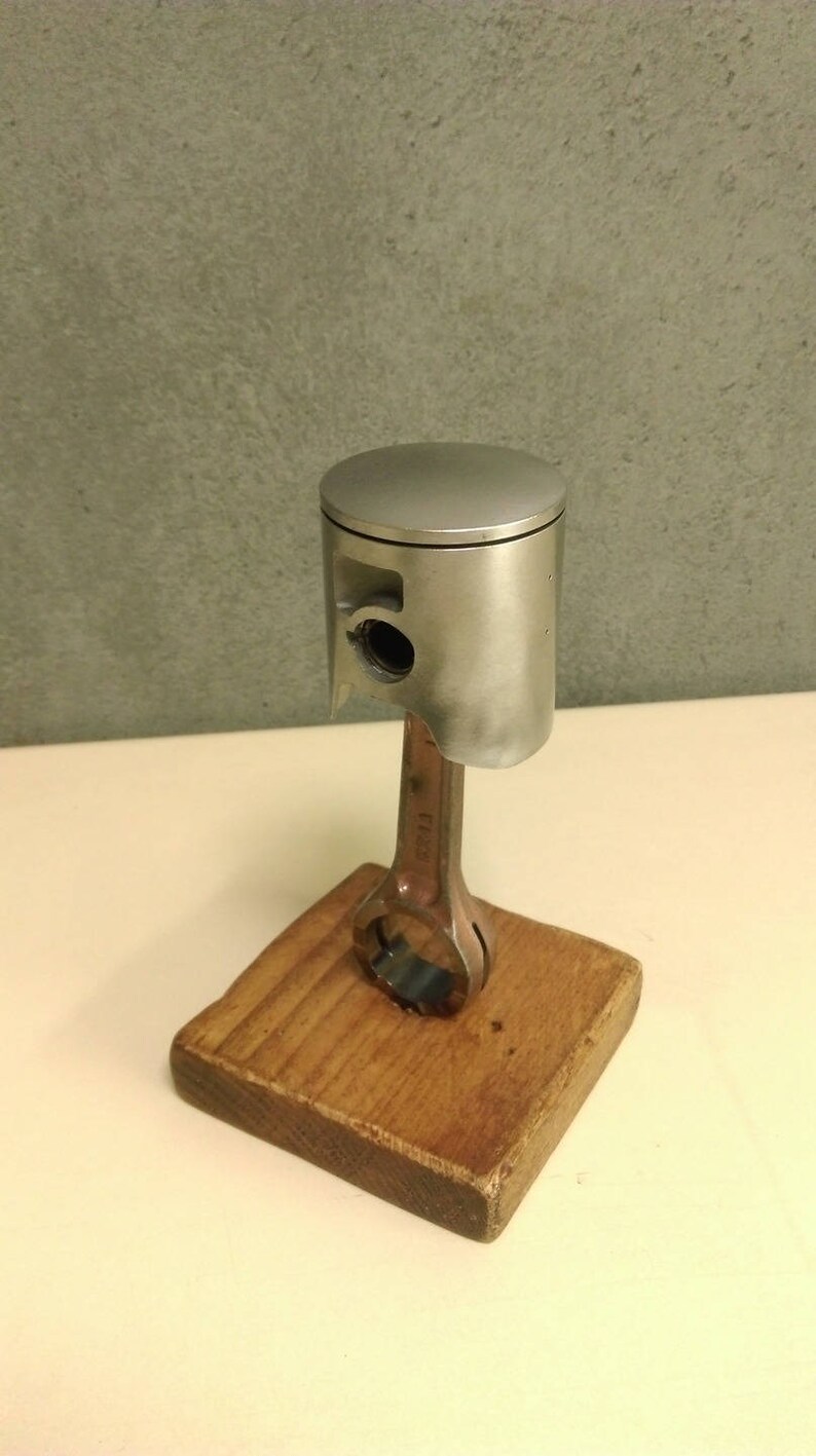 Trophée piston statue sculpture bielle socle bois segment Etsy