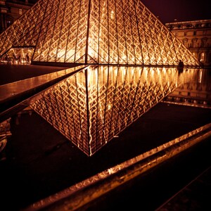 Louvre Pyramide Paris Frankreich Download druckbare Kunst Poster
