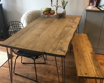 Mesa de comedor recuperada con horquillas negras, elección de tamaños y colores