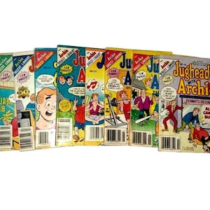 Peut inclure: Une collection de huit bandes dessinées Archie Digest Library présentant des couvertures illustrées colorées avec divers personnages, dont Jughead et Archie, avec des codes-barres, le nombre de pages et des titres comme Jughead with Archie.