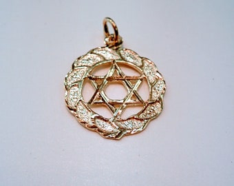 Star of David pendant, 14k Gold, Hebrew amulet, jewish jewelry,