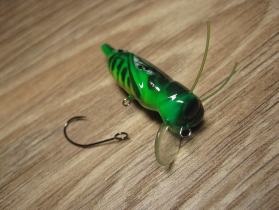 grasshopper lure
