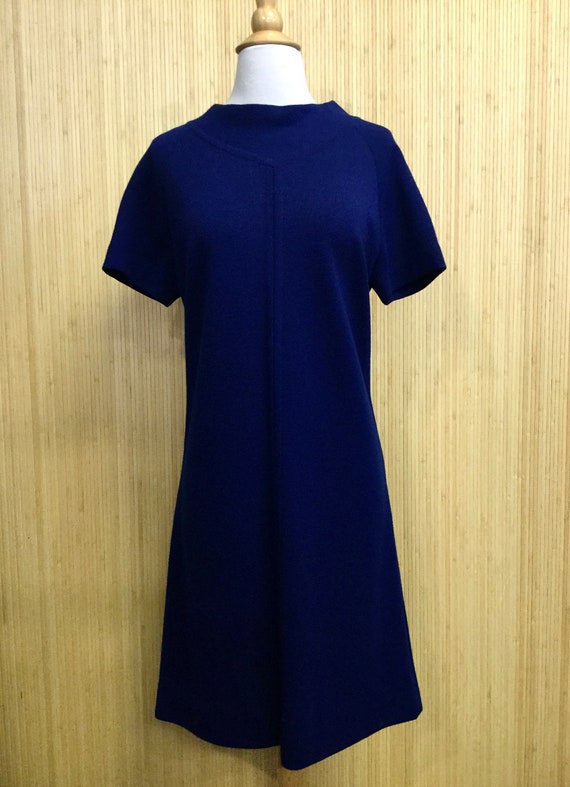 1960’s Vintage Goldworm Navy Blue Knit Shift Dress