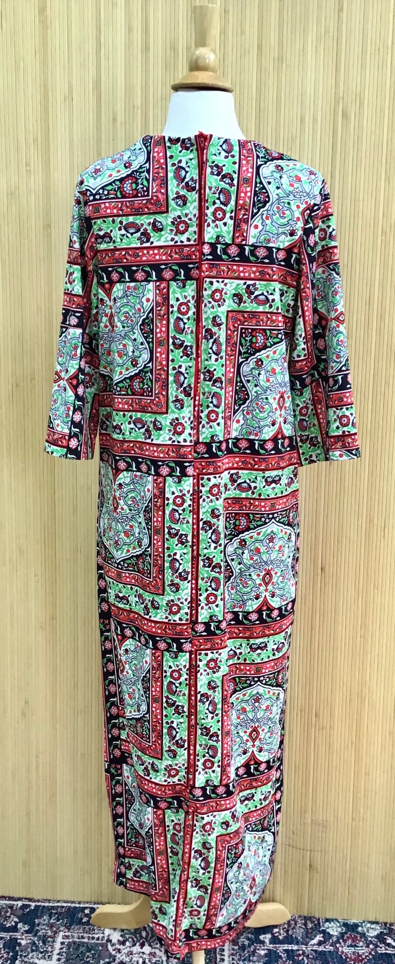 Vintage 1970\u2019s Red and Black Floral Print Boho House Dress