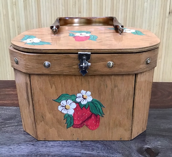 Vintage Mid Century Bentwood Strawberries Box Purs