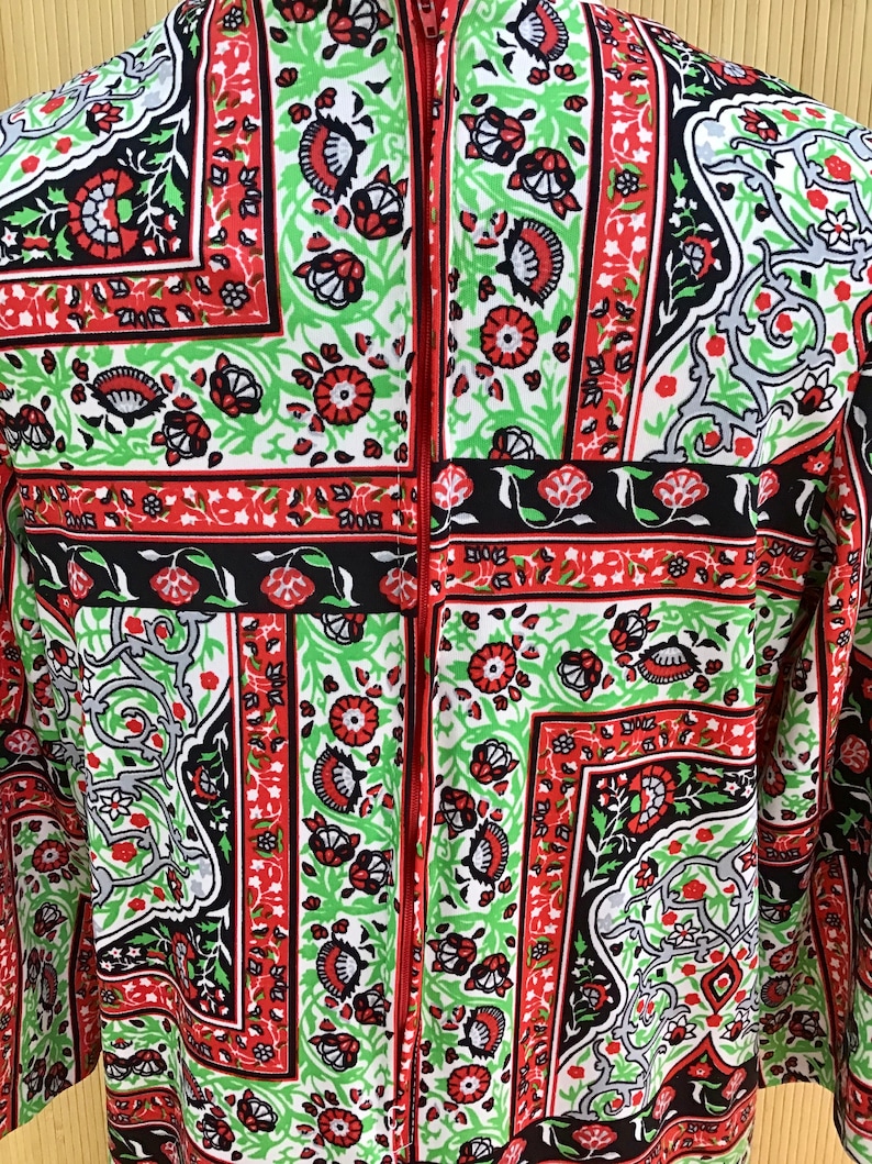 Vintage 1970\u2019s Red and Black Floral Print Boho House Dress