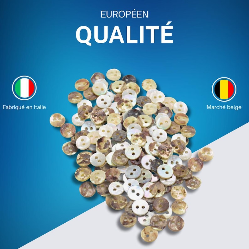 Puede incluir: Un conjunto de peque&ntilde;os botones redondos en varios tonos de marr&oacute;n, crema y blanco. Los botones tienen dos o cuatro agujeros para coser. La imagen incluye el texto "EUROP&Eacute;EN QUALIT&Eacute;" y banderas que indican or&iacute;genes italiano y belga.