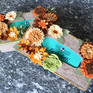 scatola di feltro contenitore per box portafazzoletti di carta, decorato con fiori di feltro