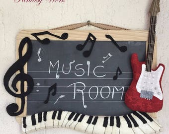 Slate blackboard "MUSIC ROOM"