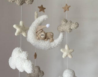 Mobile pour bébé nounours bouclé en beige/ neutre pour chambre de bébé/cadeau pour baby shower/mobile pour chambre de bébé