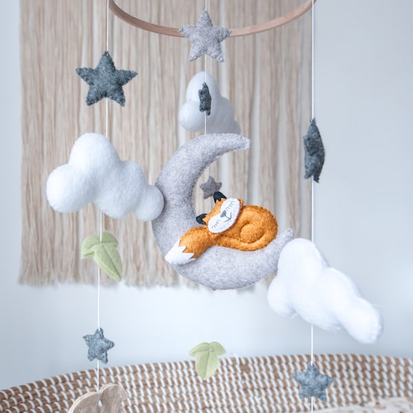 Sleepy Fox Baby Mobile | Cot Mobile | Crib Mobile | Baby Shower | Woodland Nursery | Nursery Decor