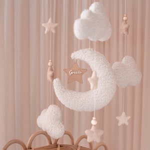 Boucle Babymobile mit rosa Sternen | Babyparty | Neugeborenen Geschenk | Personalisierte Kinderzimmer Mobile | Krippe Mobile