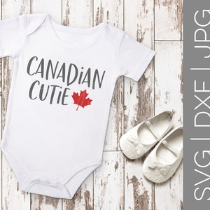 Cutie svg canadienne (fr) Svg canadien (fr) Canada svg - France Bébé svg - France Svg pour tout-petits Kids svg - France Unisex - France Bodybody (fr) Chemise SVG - France DXF - France JPG - France fichier coupé