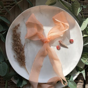 Rubans de soie Coral Georgette Bio et Paix, Ruban de bouquet teint aux peaux et crème translucide Cruelty Free, ruban bouquet teint végétal naturel 100%