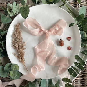 Nastro di seta Perfect Pink 110 Peace, 100% seta tinta naturalmente in un perfetto colore rosa, nastro di seta cruelty-free tinto a mano, nastro per bouquet
