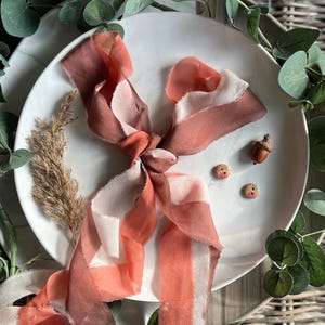 Fita de seda orgânica Georgette Maroon, Coral e Pêssego Pálido, 100% seda, tingida naturalmente, fita de seda Trio Outonal, fita de buquê boho