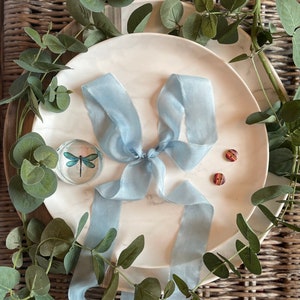 Pale Blue 162 Peace zijden lint, 100% zijde natuurlijk geverfd in blauwe kleur, handgeverfd dierproefvrij zijden lint, zijden lint bruiloftboeket