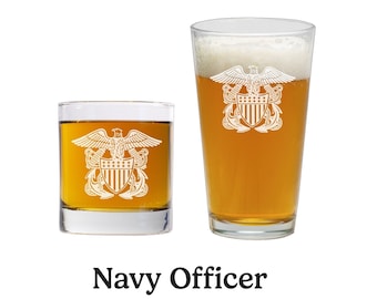 Vaso grabado con el escudo de un oficial de la Marina de los EE. UU.: regalo personalizado para marineros